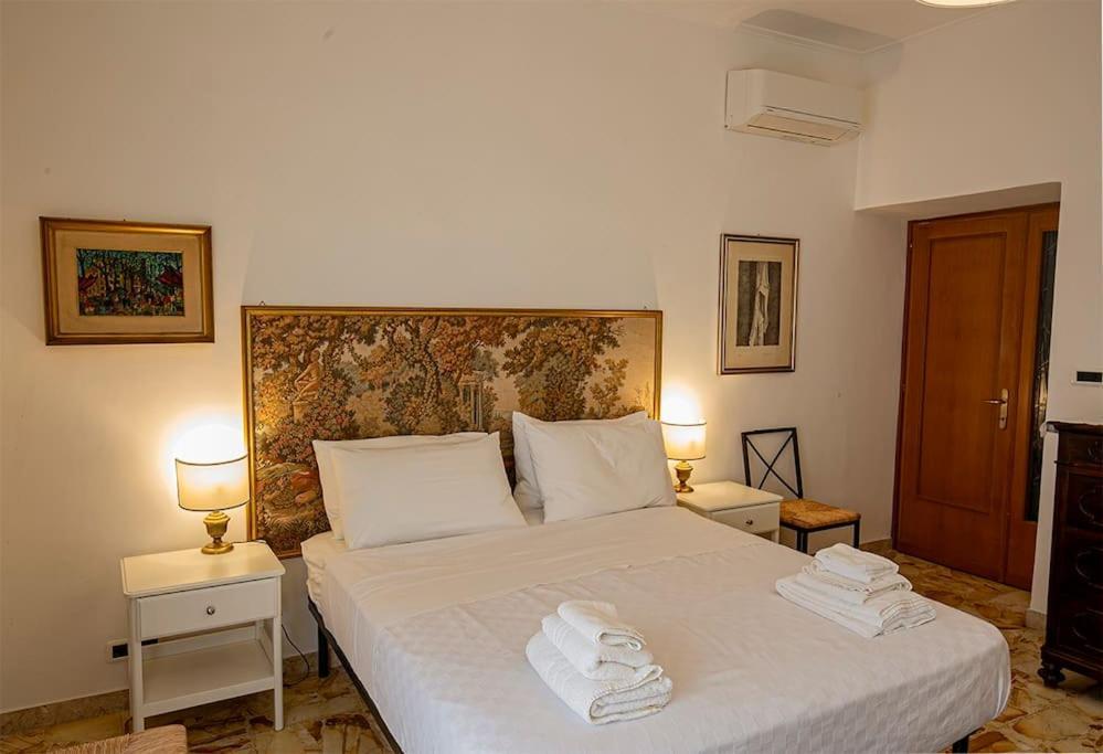 Dimora Al Colosseo, 2 Bedrooms Rom Eksteriør billede