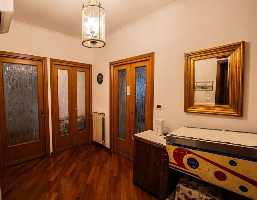 Dimora Al Colosseo, 2 Bedrooms Rom Eksteriør billede