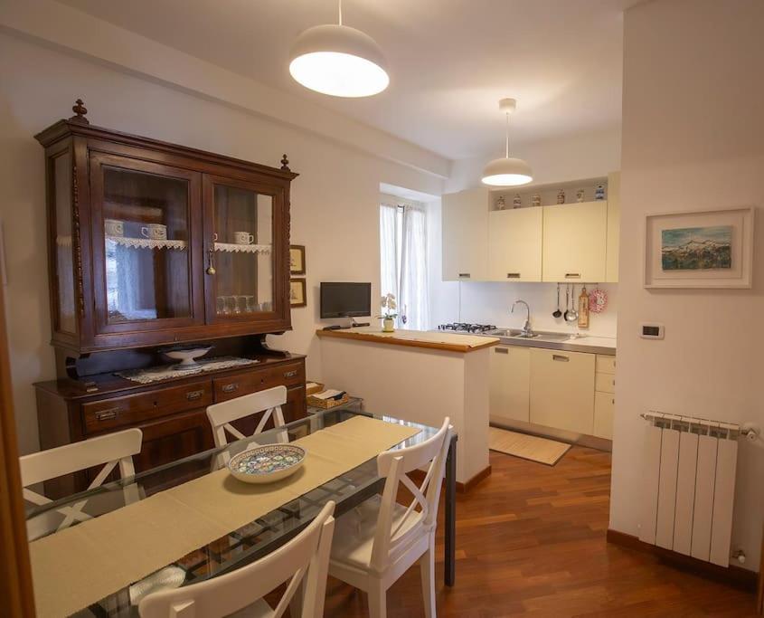 Dimora Al Colosseo, 2 Bedrooms Rom Eksteriør billede